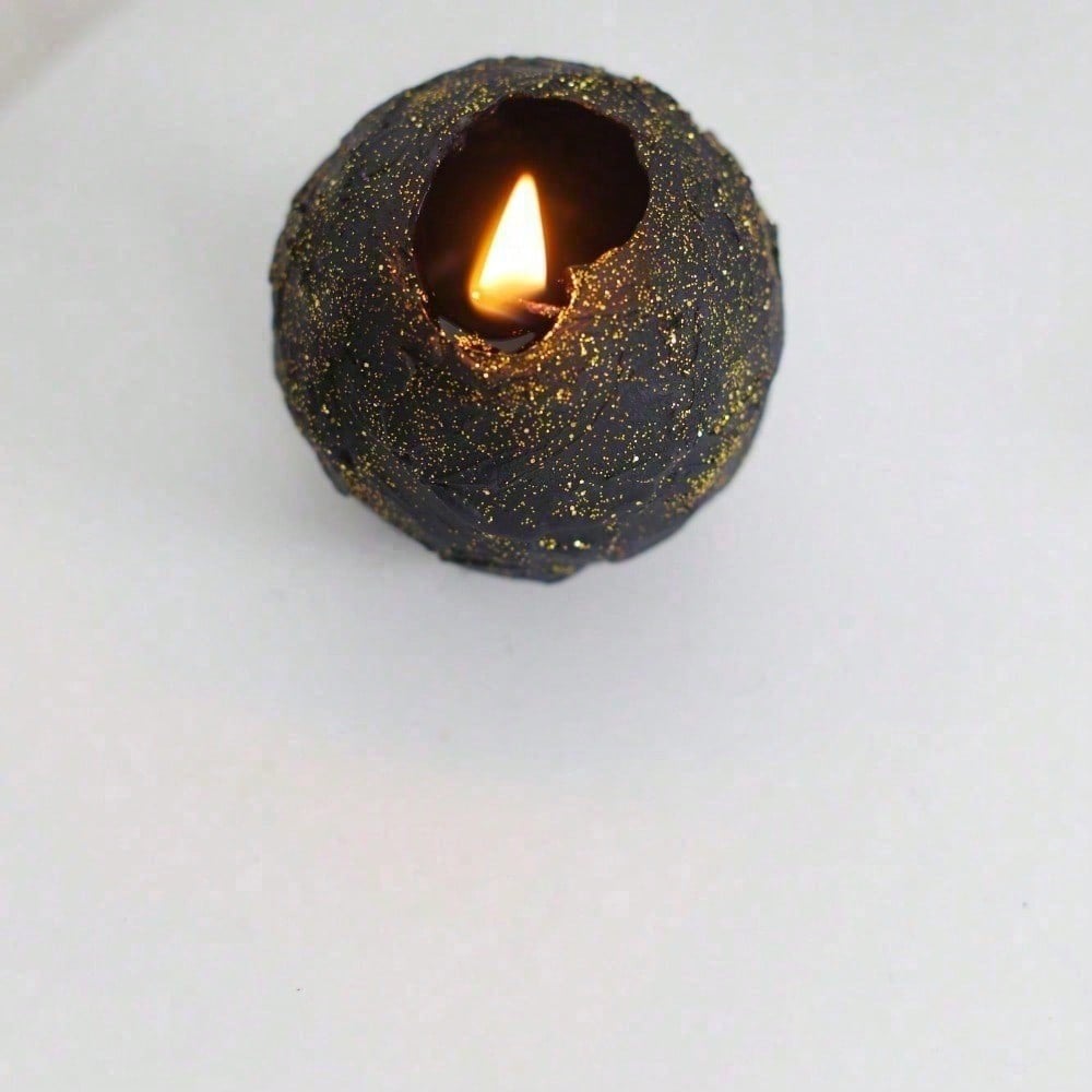 Innovative Spinning Globe Scented Candle Hand Poured Wax Candle With R