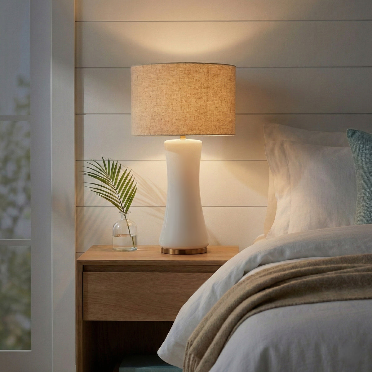Glass Table Lamp with Golden Base, Off-White Glass Shade — detail view 3