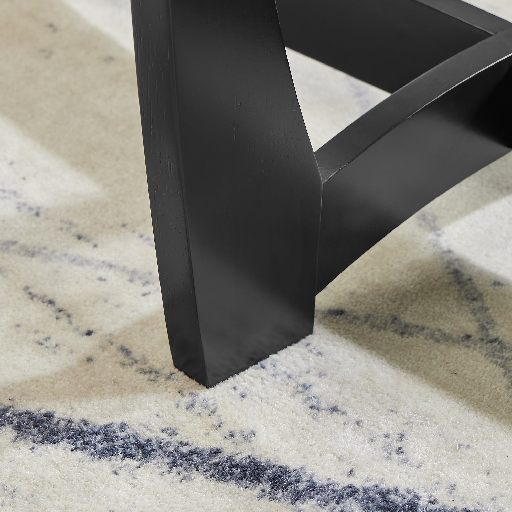 Round Glass Coffee Table with Black Metal Base, 23.5 in