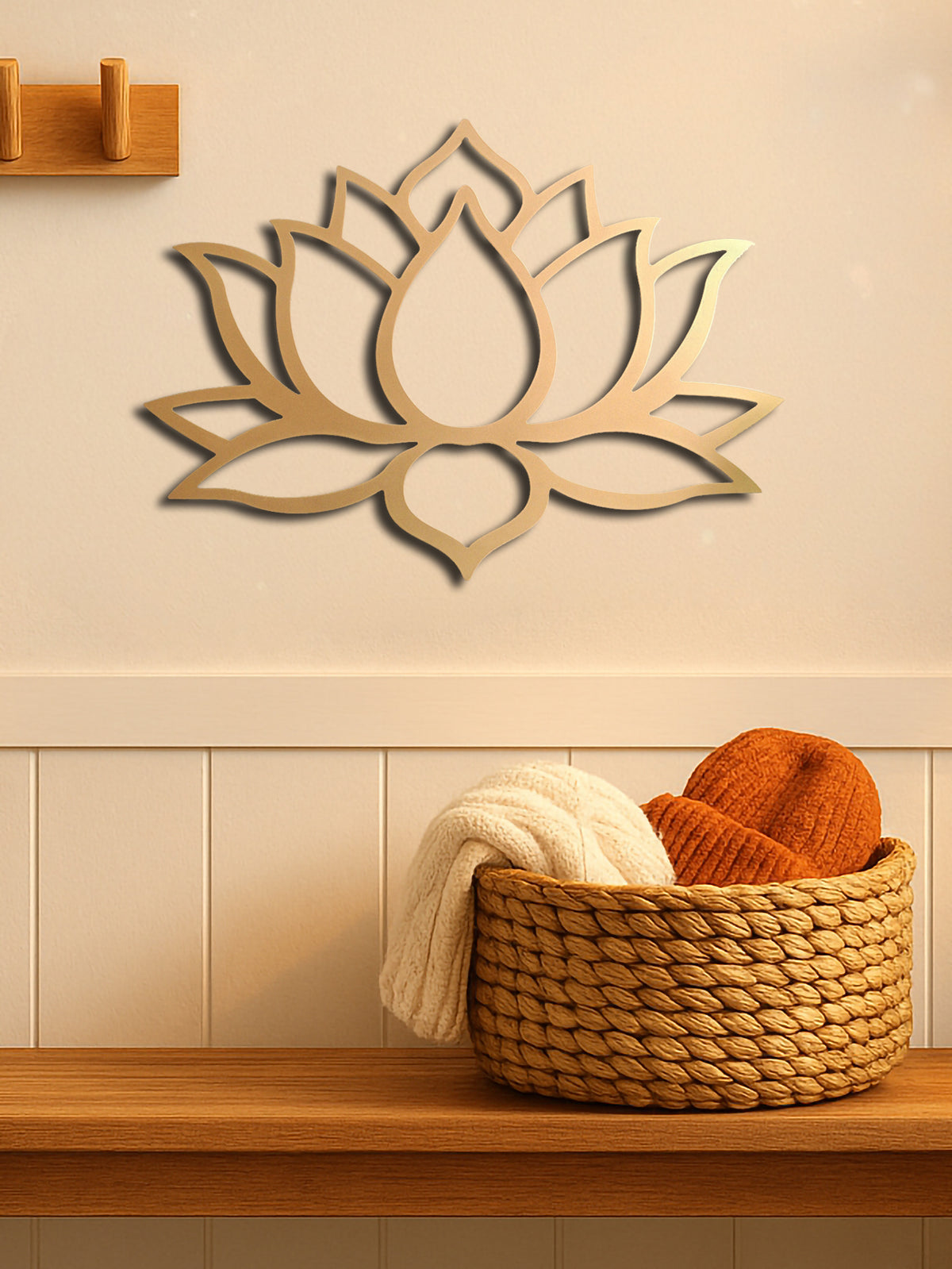 Large Modern Lotus Metal Wall Art, Handcrafted Floral Decor, for Living Room — detail view 3