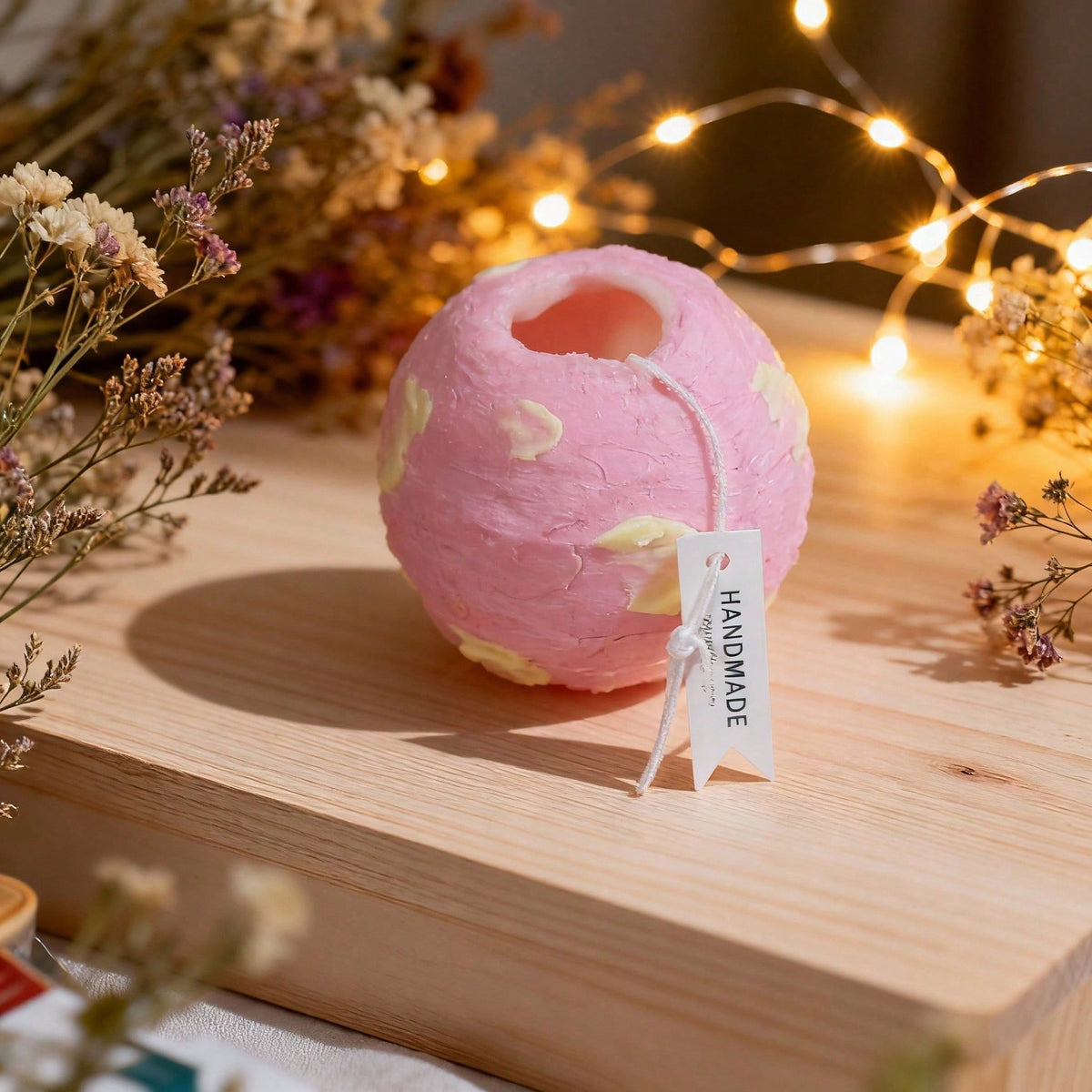 Spinning Globe Scented Candle, Hand-Poured Wax with Rotating Design, for Home Decor Accent
