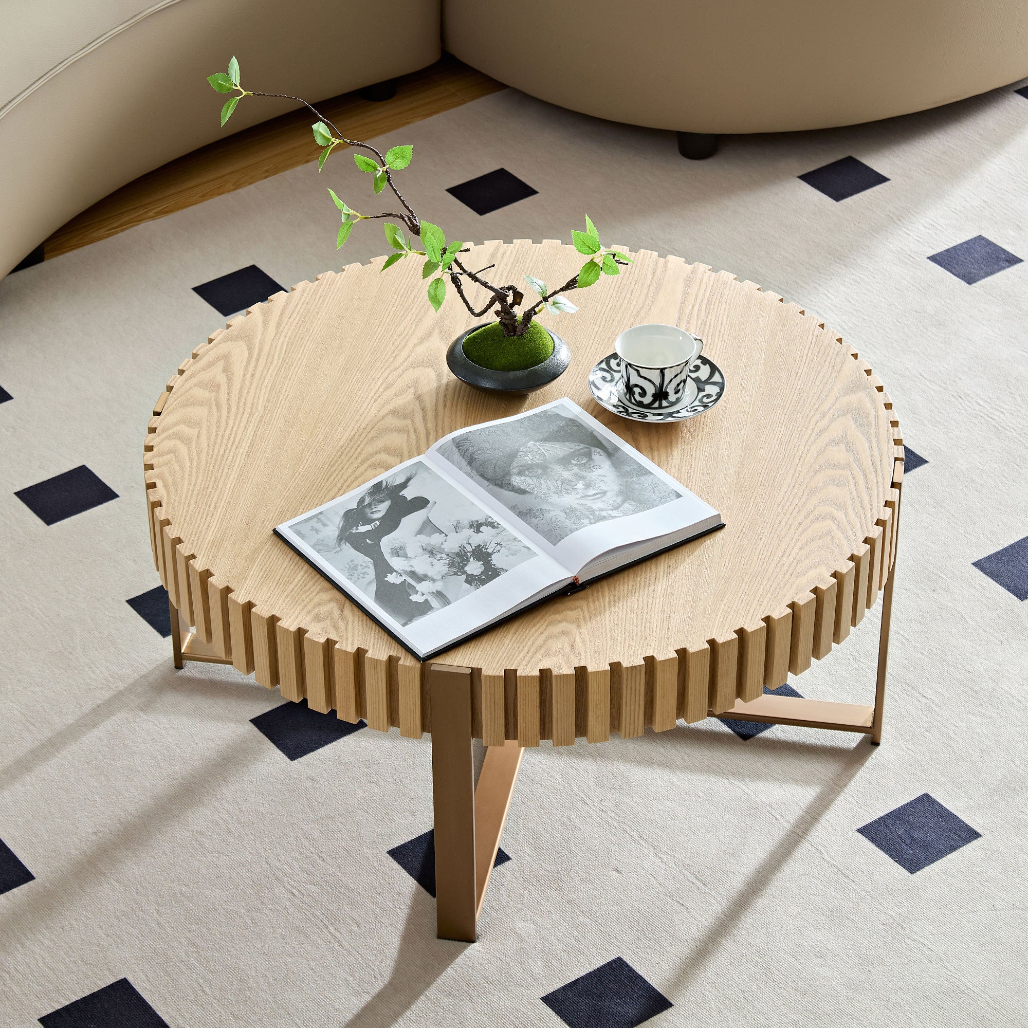 Modern Drum Coffee Table, Natural Ash, 31.5 in Round