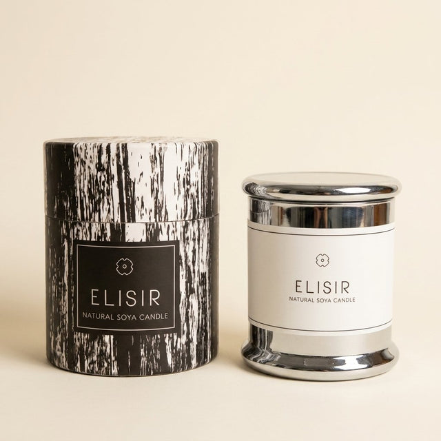 Soy Wax Scented Candle, Orchid Citrus and Blackcurrant with Woody Notes, 255 g, for Home Fragrance on a warm cream background